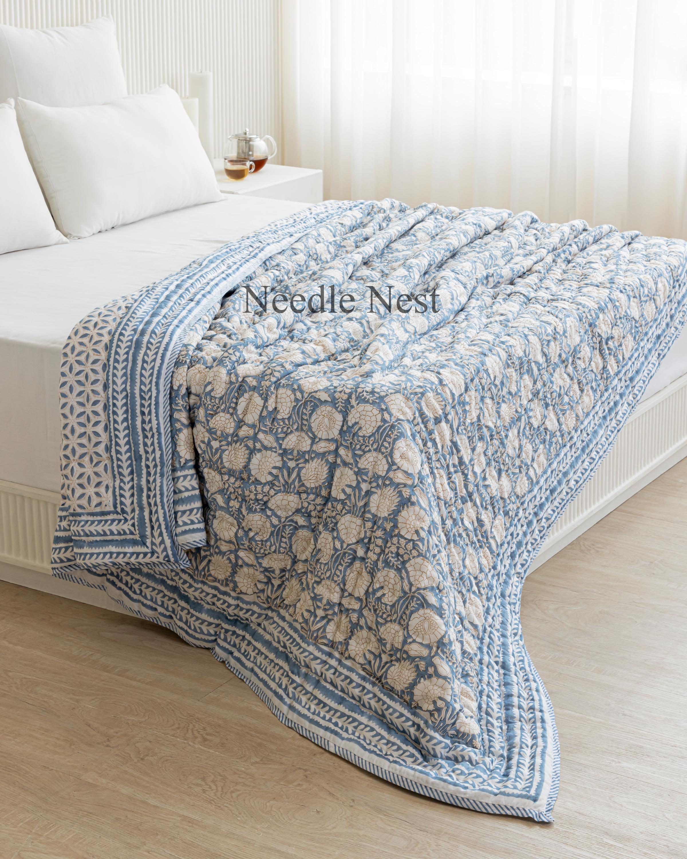 Blue Block Printed Quilted Throw Blanket 100% Cotton Quilt, Cover for Couch and Bed, Lap Bedding Coverlet, Luxury Oversized Quilted Throw