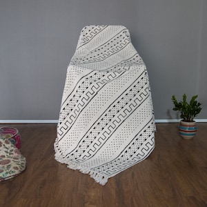 Boho Mud Cloth Throw Blanket with Tassels Handmade Block Print Cotton Sofa Throw for Living Room 120X180 Cms