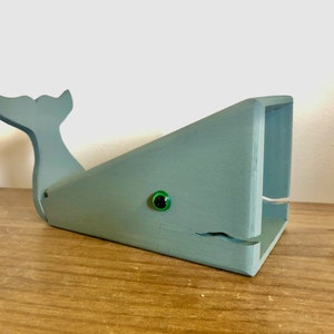 Whale speaker for mobile phone music. Adorable and effective Low tech, passive speaker in a friendly form. imagem 5