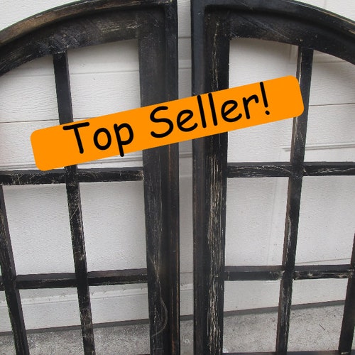 Round Wood Wall Decor Farmhouse Window Frame - Etsy