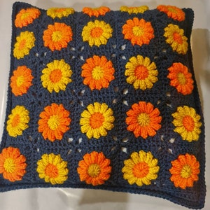 Two colour daisy cushion.