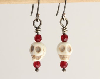 Skull Head Earrings: A Bold and Unique Statement