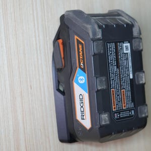 RIDGID 18V Battery Mount – Wall Holder for Octane & Bluetooth Packs | Shop Organizer | 3D Printed in USA