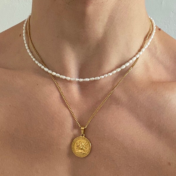 Collana ESA // Piccola collana di perle, collana di perle di riso, gioielli di perle, regalo per lei, regalo per lui.