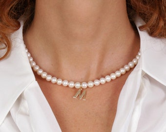 DORIAN!! Personalisierte!! Halskette // Tolle Qualität naturbelassene abgerundete Perlen mit personalisiertem, vergoldetem Edelstahl Buchstaben Anhänger