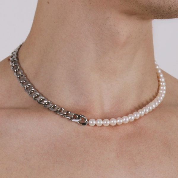 HERACLES necklace // Great quality shell round pearls combined with stainless steel cuban metal chain