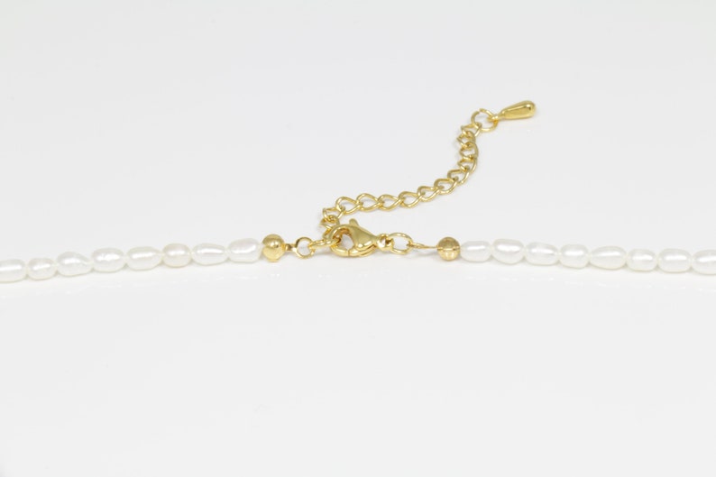 ESA necklace Small pearl necklace, rice pearl necklace, pearl jewellery, gift for her, gift for him. Złoto