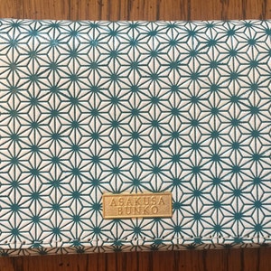 Asakusa Bunko Three-Fold Wallet. Asanoha Green. Hemp Leaf Design. New in Box.
