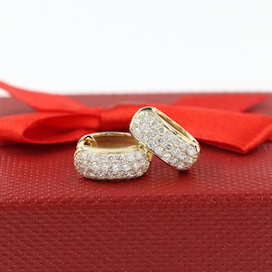 Diameter 15.5mm Diamond Huggies/ 14k Gold Diamond Huggie Hoops/ 6.5mmWidth Hoop Earrings/ Anniversary gift/ Gift for her