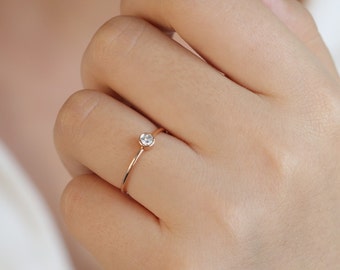 14K gold Straight Bezel .03ct~0.1ct Diamond Stackable Ring/Dainty Ring/Simple Engagement Ring/Natural Diamond Ring/Gift for her