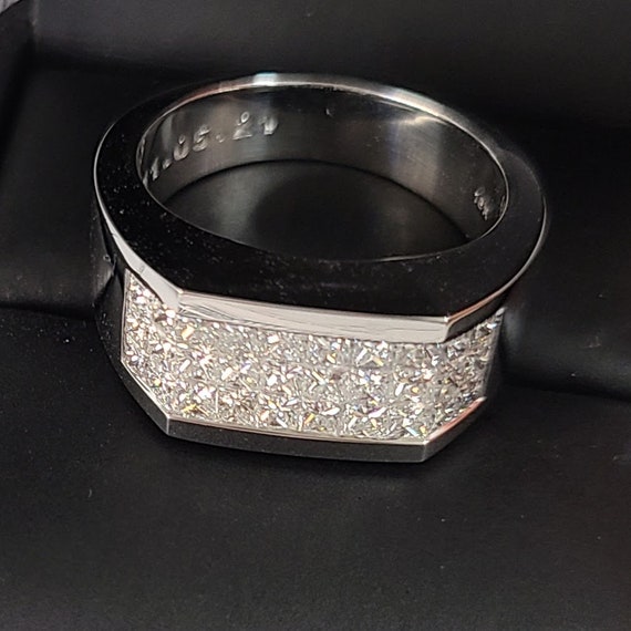 Invisible princess cut diamond cheap ring