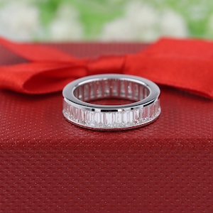 Baguette Diamant Eternity Band : 4.1ctw Channel Set 14K Gold Ehering