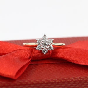 Flower engagement Diamond Ring / Natural Diamond Anniversary Ring/ flower ring/ Unique Engagement Ring / Anniversary Ring / Girt for her