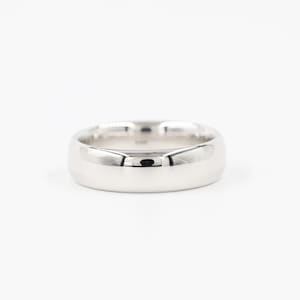 Handmade 14k Gold Wedding Band Ring - 6mm Low Oval