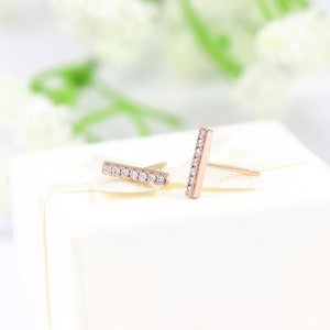 7 Natürliche Diamant Ohrstecker/14K Gold Minimalist Diamant Ohrstecker/Diamant Bar Ohrringe/Diamant Bar Ohrstecker/Geschenke für sie