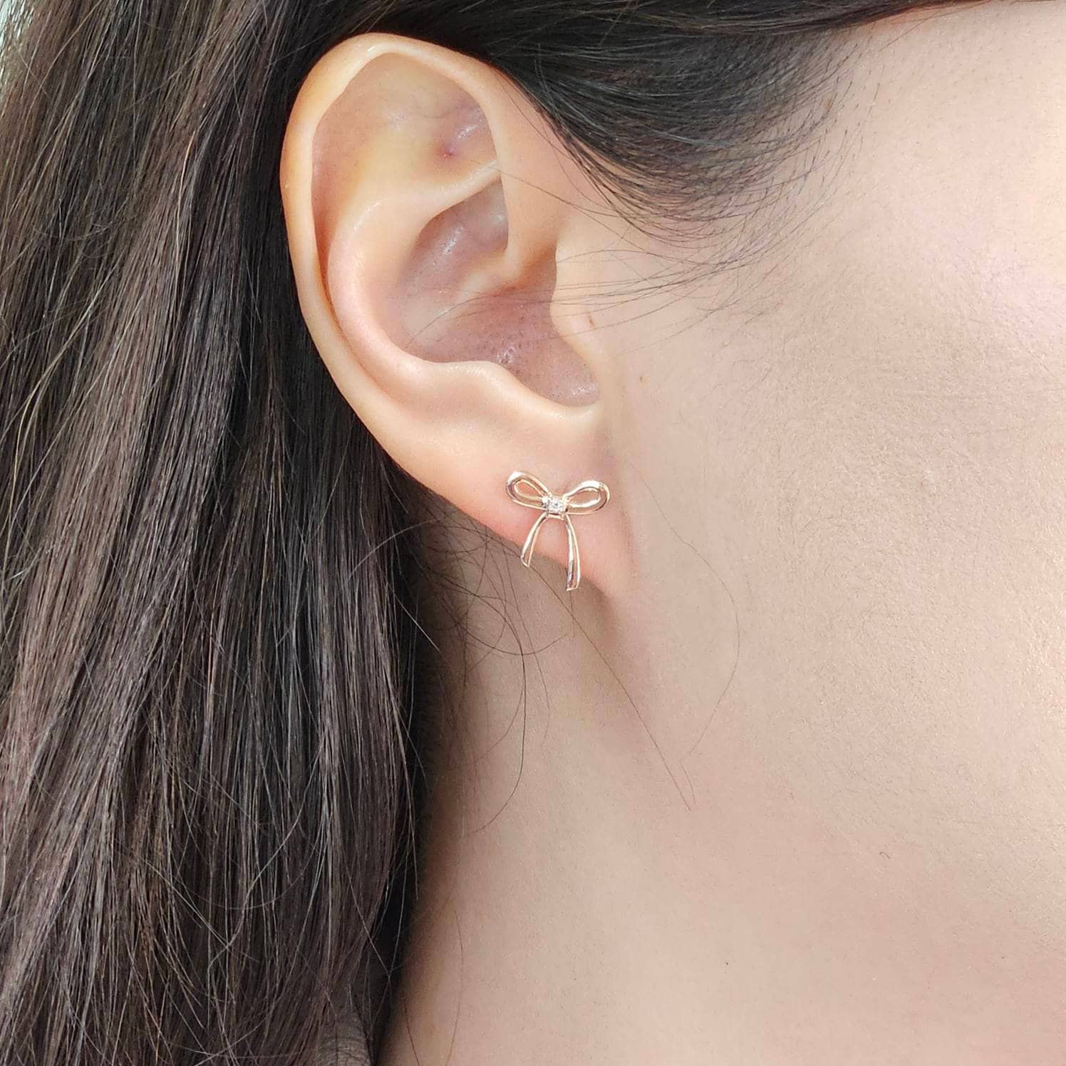 14K Gold Ribbon Earring Pair With Diamond/ Anniversary Gift