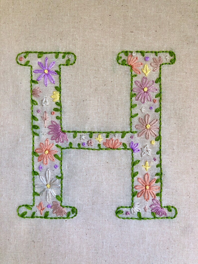 Letter/initial Embroidered Tote Bag // Floral Tote Bag// Etsy UK