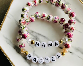Personalized Pink Floral Name Beaded Bracelet, Custom Name Bracelet, Custom Word Beaded Bracelet, Bridal Gifts, Gifts for Her, Vday Gifts