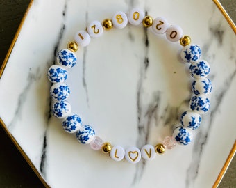 Personalized Blue Floral Initials & Date Beaded Bracelet, Custom Name Bracelet, Anniversary Date Bracelet, Bridal Gifts, Gifts for Her