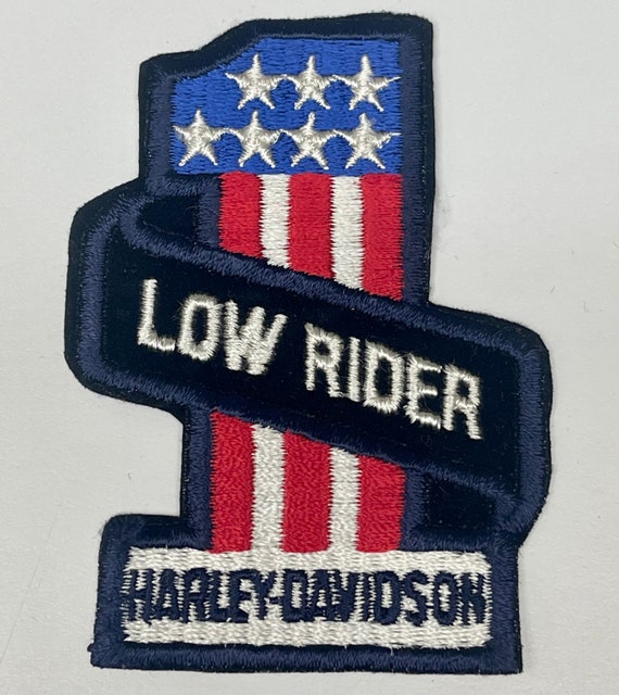 VINTAGE & RARE HARLEY-DAVIDSON USA FLAG COLORS SILVER AMF #1 SMALL PIN NEW