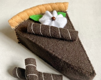 Chocolate Pie | Felt pie | Felt pie slices | Felt pretend food | Eco friendly pretend food | Pretend food cake