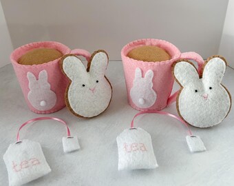 Felt Bunny tea set | Play food | Felt toys | Hot chocolate | Green tea | Pretend cookies | Eco friendly toy food