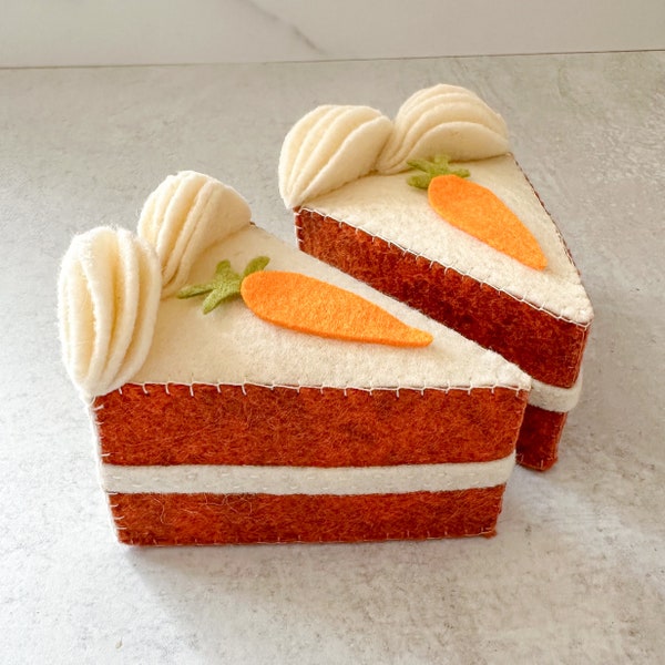 Felt carrot cake | Felt cake slices | Felt pretend food | Eco friendly pretend food | Pretend food cake