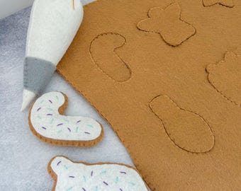 Felt Christmas cookie cutting set |  | Mini rolling pin | Cookie cutter | Felt cookie pretend food | Eco friendly pretend food