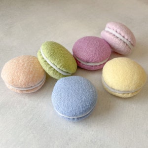 Felt macarons | Pretend macarons | Eco friendly pretend food | Kids pretend food | Felt macaron