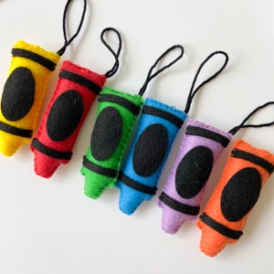 Viltkleurpotloden ornamenten, leraar cadeau ornamenten, einde van school gunsten, terug naar school ornament, terug naar school gunsten, kleurrijke vilt kleurpotloden