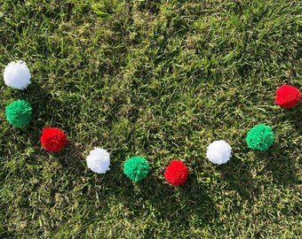 Christmas Pom Pom Garland: Handmade Acrylic Yarn Holiday Decor