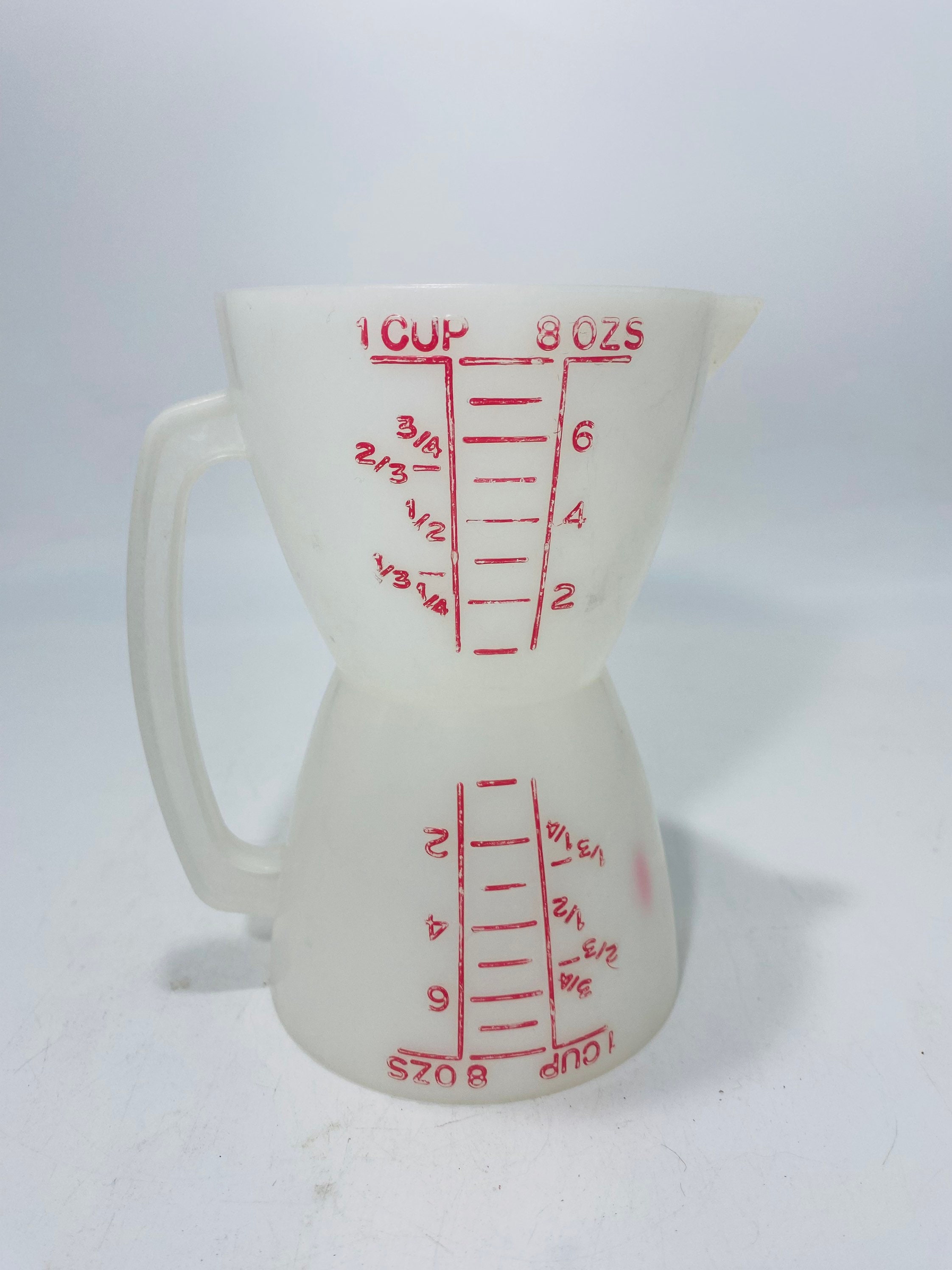 Tupperware Vintage Measuring Cup Set for Sale in Mount Prospect