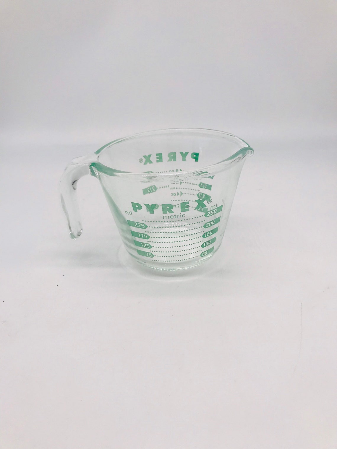 Vintage Pyrex 1 Cup Glass Measuring Green Lettering Etsy