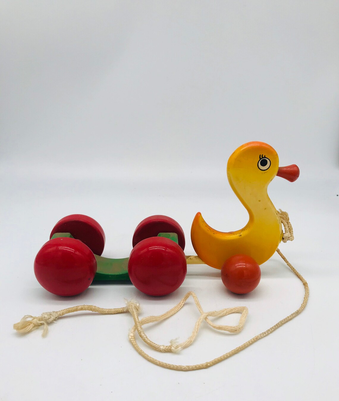 donald duck pull string toy