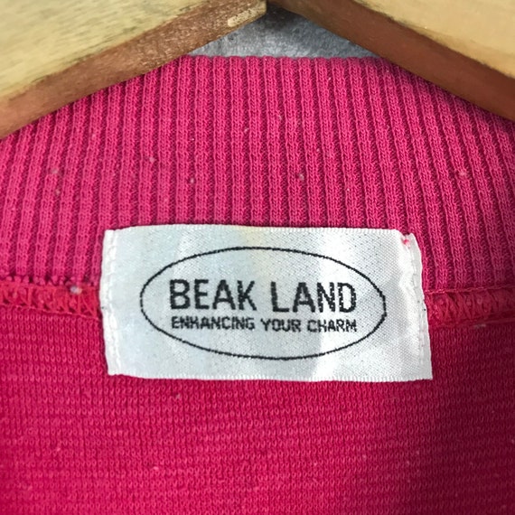 Vintage 1990s Beak Land Womens Bear Style Script Stre… - Gem