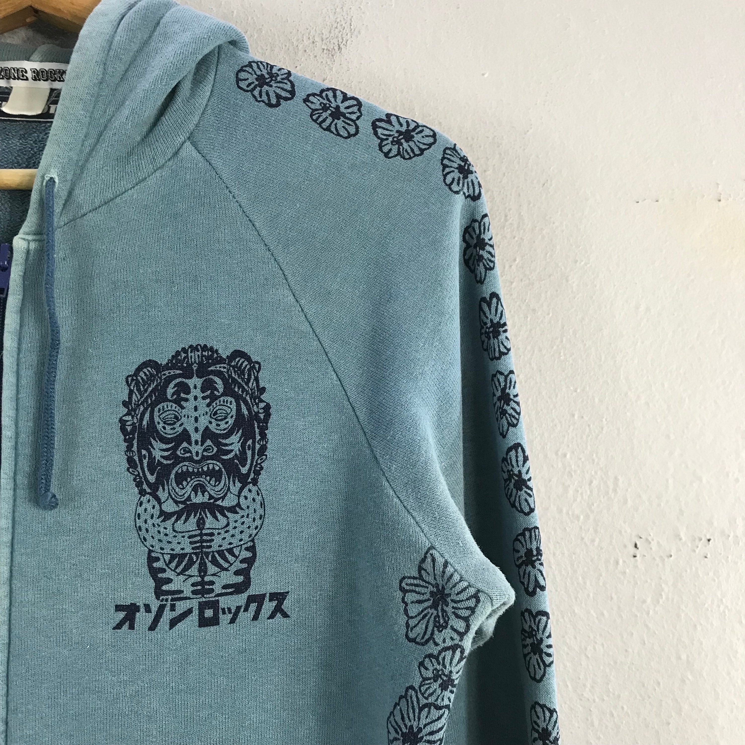 Vintage Ozone Rocks Hemprotex Japansese Brand Style Design Vintage Ozone Rocks Hemprotex Japansese Brand Style Design