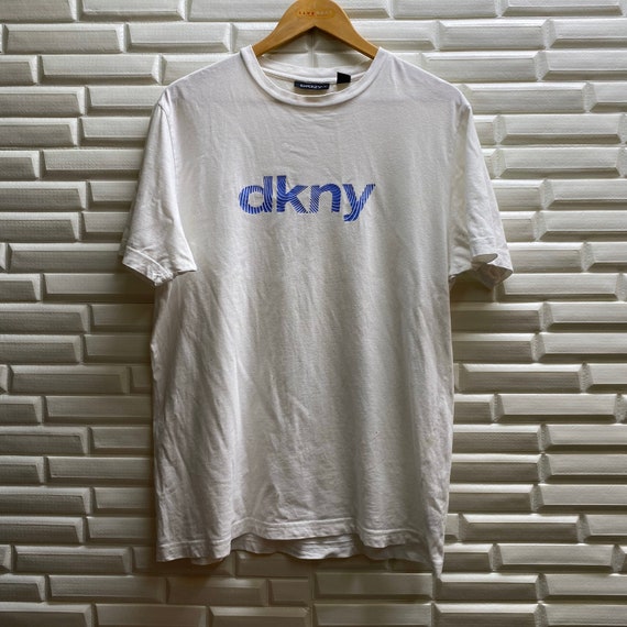 Vintage DKNY Spell Out Donna Karan New York Style Design Casual Brand  Fashion Top Tees Tshirt White Medium Size -  Canada