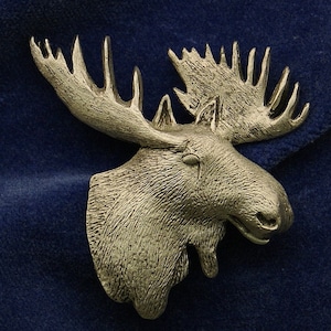 Empire Pewter 3/4 View Moose Head Pewter Pin