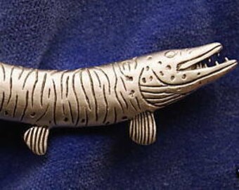 Empire Pewter Tiger Muskie Pewter Fish Pin