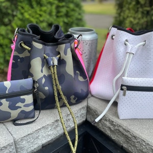 NIDOOT Neoprene Crossbody Bags For Women,Summer