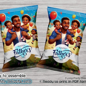 Puede incluir: Dos bolsas con una colorida ilustración para el Día del Padre. El diseño presenta a un padre cargando a dos niños sobre sus hombros, con el texto "Happy Father's Day" en letra cursiva. Las bolsas están etiquetadas como "Easy to assemble" y "Digital Download".