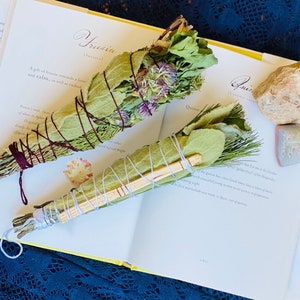 Smudge Sticks / Smoke Wands/ Custom Smudge Sticks/ Organic Smudge Sticks / Burn Wands