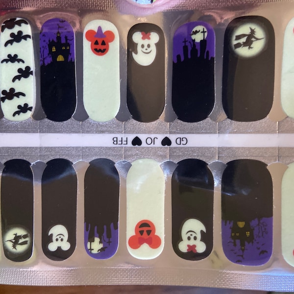 100% Nail Polish Strips Glow in the Dark Mickey