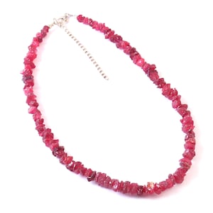 AAA Ongeslepen Robijn Ruwe Edelsteen Ketting Verstelbaar 17 inch Voor Vrouwen, Verjaardagscadeau, Verjaardagscadeau, Pensioencadeau, Cadeau voor haar