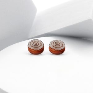 Cinnamon Roll Earrings, Cinnamon Bun Studs, Sweet Food Lover Gift, Cute Foodie Women's Fashion Accessory, Tiny Swirl Dessert Girls' Jewelry