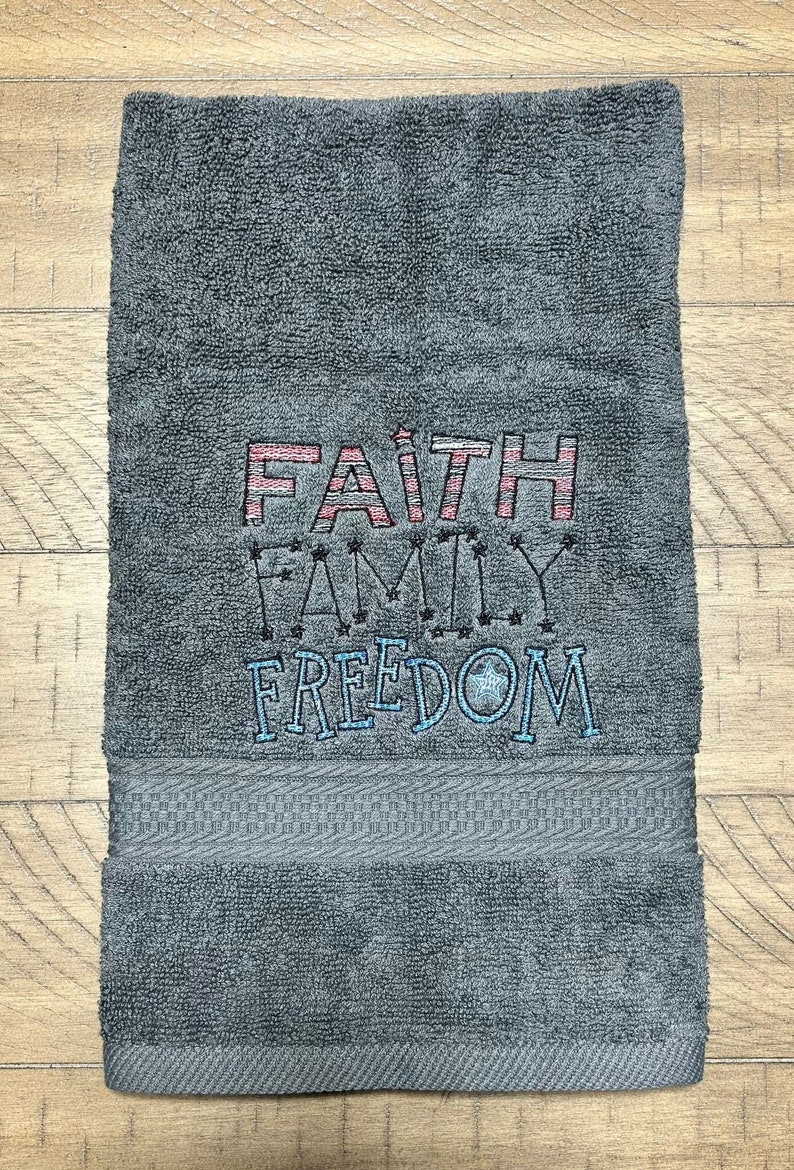 ClaudiaDesignsShop Hand Towel