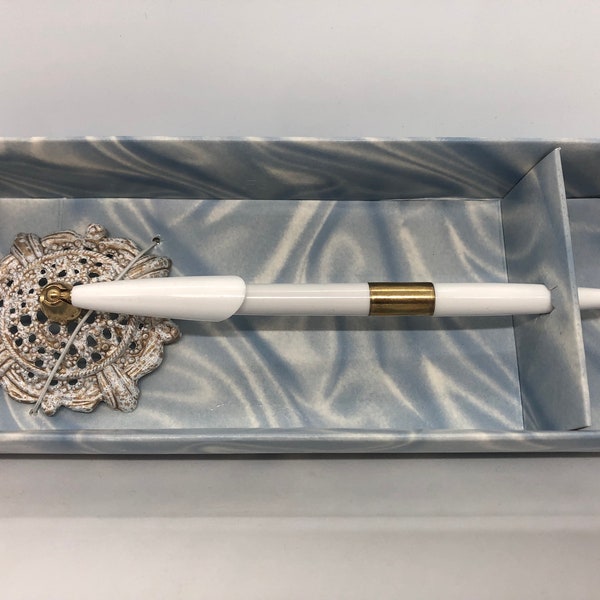 Filigree Wedding Pen and Holder- TMC Group - Vintage Unused In the Original Box - 1980’s