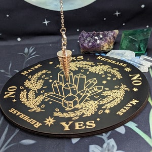 Tablero de péndulo con péndulo de madera en tono oro rosa Tablero de adivinación Decoración de altar