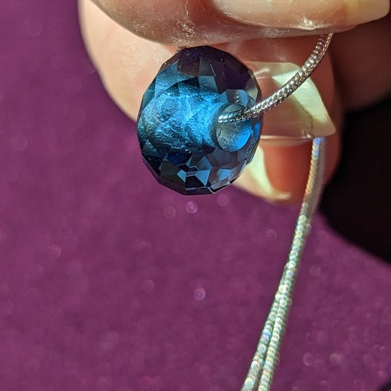 Beautiful Blue Kyanite single bead minimalist gem… - image 7