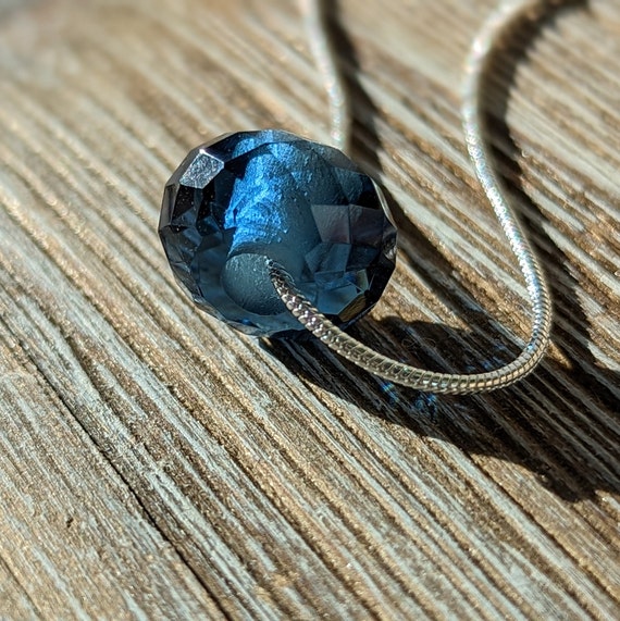 Beautiful Blue Kyanite single bead minimalist gem… - image 3
